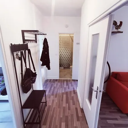 Pres De La Gare Rer C-spacieux 4 Pieces Appartement *