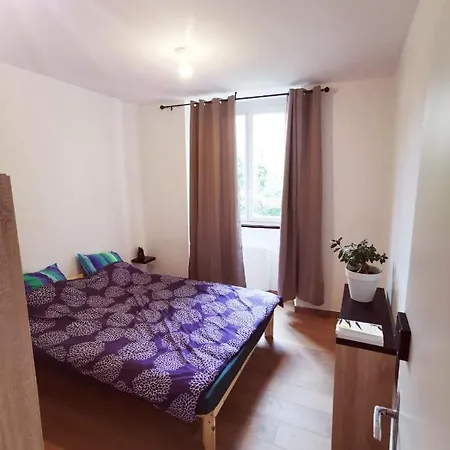 Pres De La Gare Rer C-spacieux 4 Pieces Appartement *